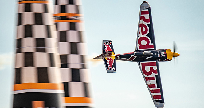 14 694e97a6 b680 4d4b b2c4 87f2c1bdbb38 - Red Bull Air Race'te ampiyon Matt Hall