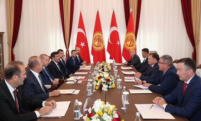 CHP’den tepki: Bilal Erdoğan hangi sıfatla masada?